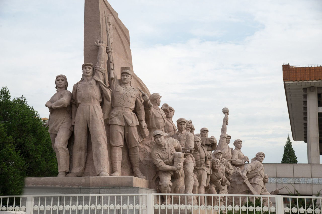 紅軍人物雕塑